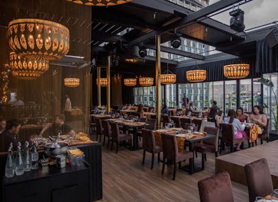 turkiye/istanbul/taksim/restaurant/nomads