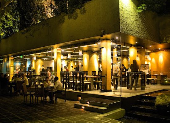 sri-lanka/colombo/restaurant/the-lagoon