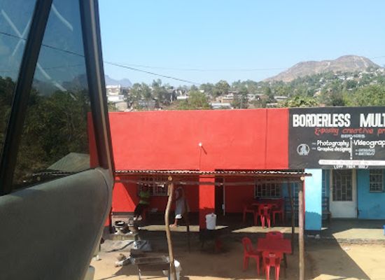 malawi/blantyre/restaurant/lindies-kitchen