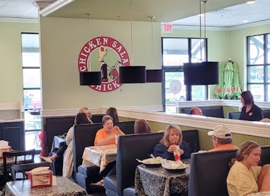 mississippi/the-black-prairie/restaurant/chicken-salad-chick