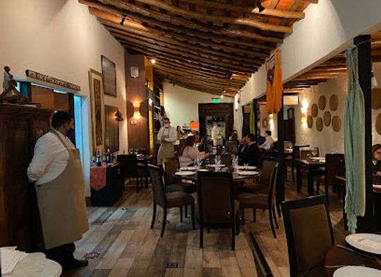 paraguay/cerro-akati/restaurant/tierra-colorada-gastro