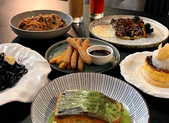 malaysia/miri/restaurant/the-light-restaurant-bar