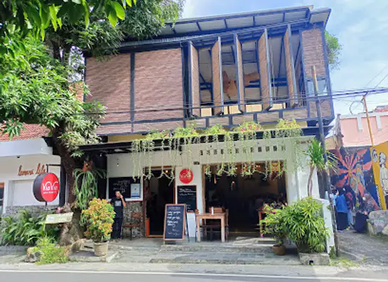 indonesia/yogyakarta/prawirotaman/restaurant/viavia-jogja