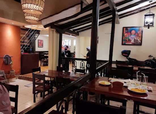 peru/ayacucho/restaurant/lena-carbon