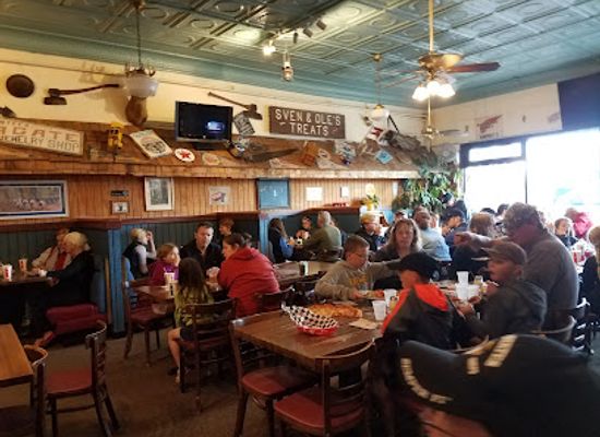 minnesota/grand-marais/restaurant/sven-ole-s