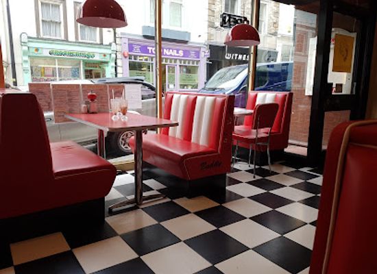 united-kingdom/whitby/restaurant/emma-s-diner