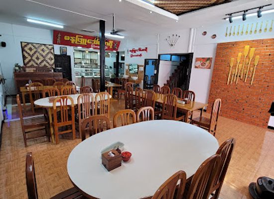 myanmar-burma/yangon/insein/restaurant/danuphyu-daw-saw-yee-myanmar-restaurant-insein-lanthit