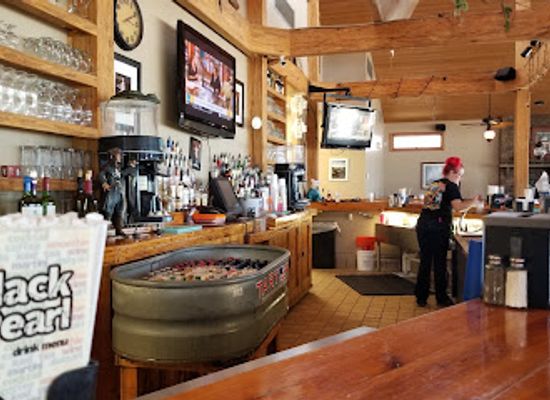 virginia/northern-neck/restaurant/high-tides-on-the-potomac