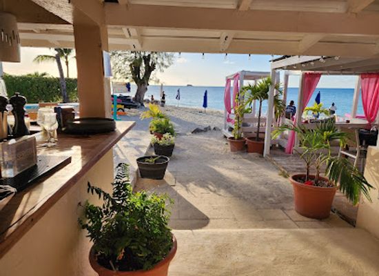 antigua-and-barbuda/redonda/restaurant/ana-s-on-the-beach