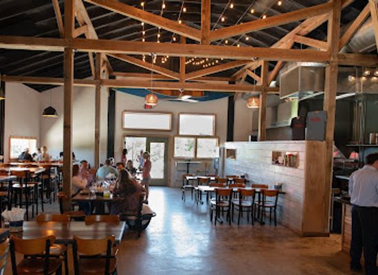 kentucky/inner-bluegrass/restaurant/redpoint-barbeque