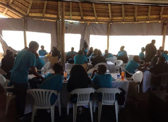 zambia/liuwa-plain/restaurant/kumushi-restaurant