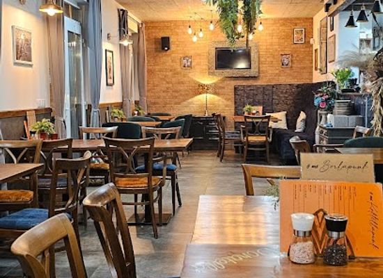 hungary/kecskemet/restaurant/donna-pizza-gasztro-bar