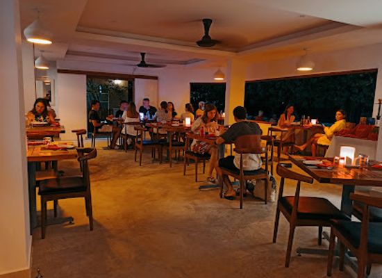maldives/dhigurah/restaurant/aveli-restaurant