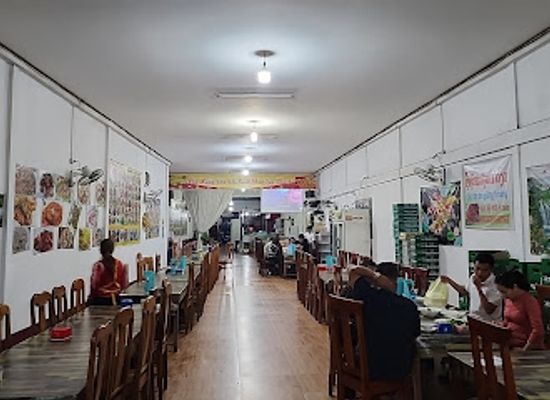 laos/phonsavan/restaurant/nha-hang-an-uong-duc-vy