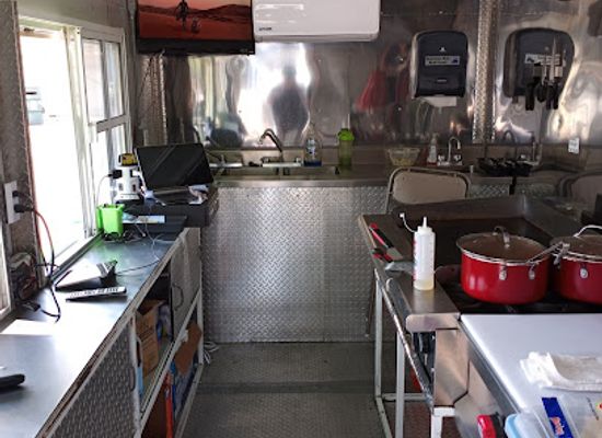 kansas/hutchinson/restaurant/dorisj-green-chili-company