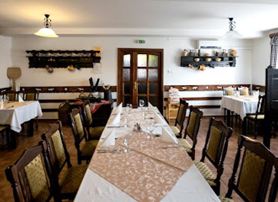 hungary/salgotarjan/restaurant/szeker-fogado-es-etterem