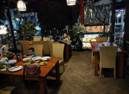 indonesia/bandung/setiabudi/restaurant/ma-uneh