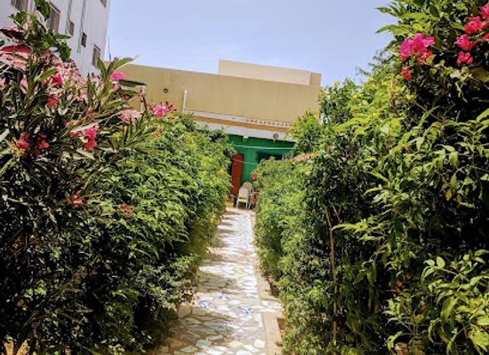 somalia/woqooyi-galbeed/restaurant/caawiye-hotel-cafe