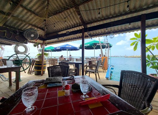 aruba/savaneta/restaurant/marina-pirata-restaurant