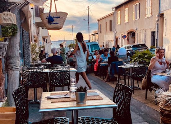 france/les-calanques-national-park/restaurant/la-cantine-de-lynn