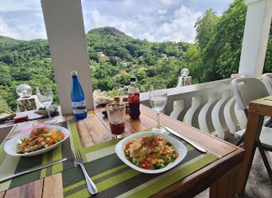 seychelles/mahe-island/restaurant/perry-s-grillz