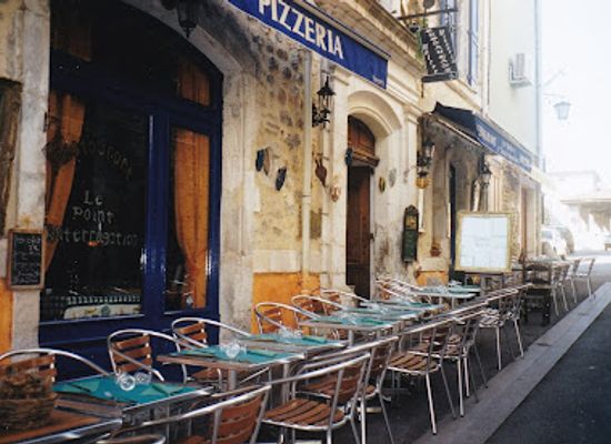 france/languedoc/restaurant/le-point-d-interrogation-restaurant-ardechois-depuis-1979
