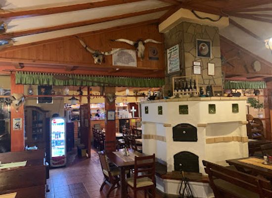 hungary/keszthely/restaurant/jobarat-vendeglo