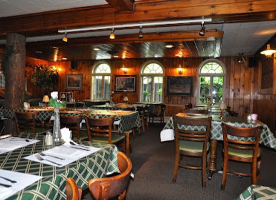wisconsin/western-uplands/restaurant/wallace-lake-supper-club