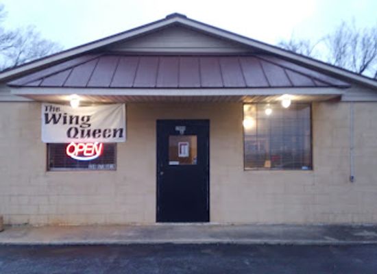 alabama/chattahoochee-valley/restaurant/the-wing-queen