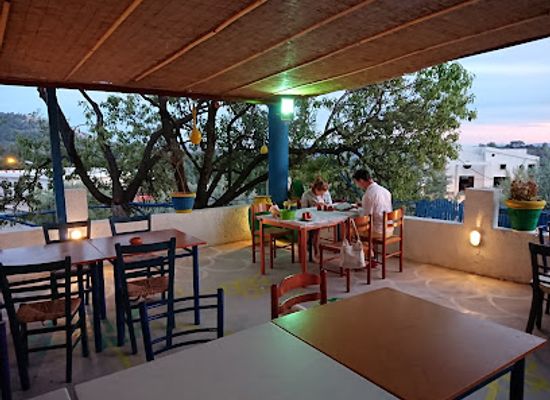 greece/dodecanese/restaurant/mageirotechneio-taverna-paraga