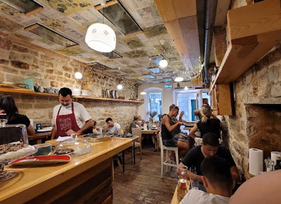 croatia/split/varos/restaurant/villa-spiza