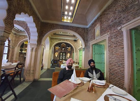 india/delhi/chandni-chowk/restaurant/lakhori