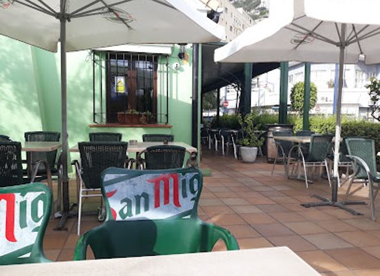 gibraltar/gibraltar-harbour/restaurant/piccadilly-garden-bar