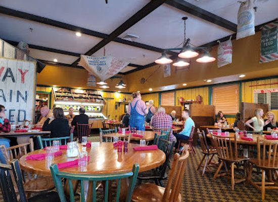 iowa/davenport/restaurant/machine-shed-restaurant-davenport