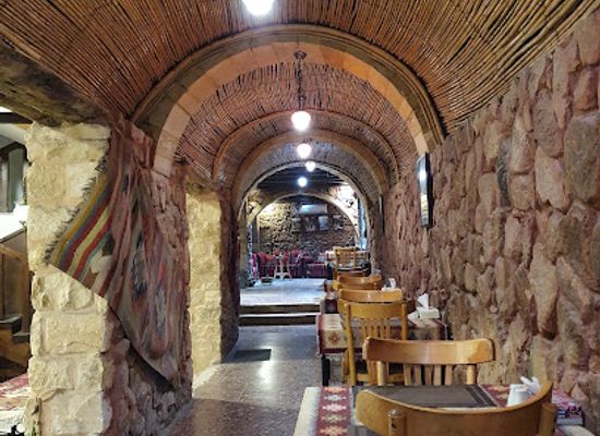 jordan/eastern-desert/restaurant/petra-oriental-restaurant