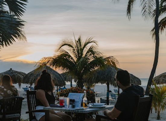 aruba/eagle-beach/restaurant/water-s-edge-restaurant-bar