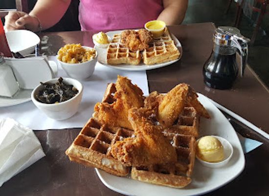 north-carolina/greensboro/restaurant/dame-s-chicken-waffles