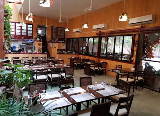 philippines/cebu-city/restaurant/acacia-steakhouse