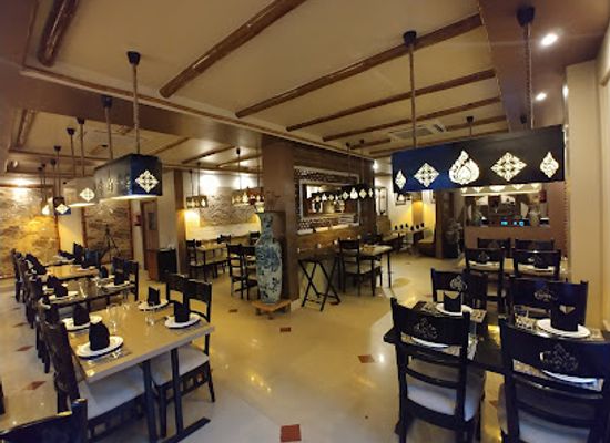 india/guwahati/uzan-bazaar/restaurant/changmai