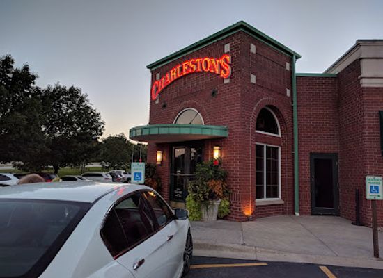 nebraska/missouri-river-valley/restaurant/charleston-s-restaurant