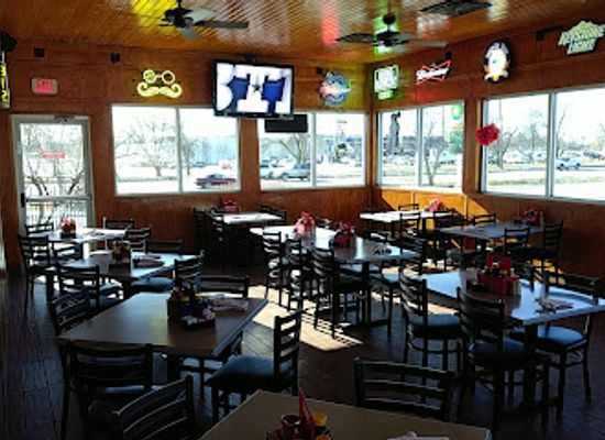 iowa/corn-belt/restaurant/jethro-s-n-jakes-smokehouse-steaks