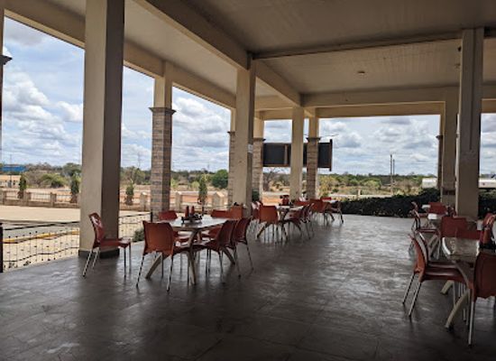 kenya/tsavo-national-park/restaurant/midway-refreshments
