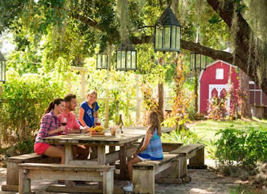 florida/orlando-theme-parks/restaurant/whisper-creek-farm-the-kitchen
