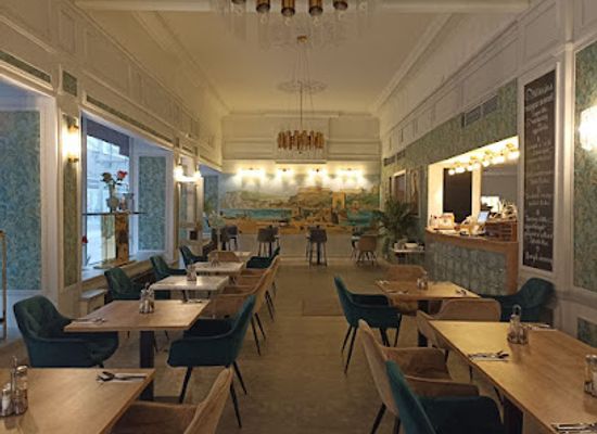 hungary/csallokoz/restaurant/pilvax-kavehaz-es-etterem