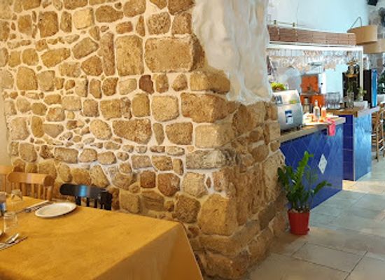 israel/acre/acre-marina/restaurant/pluka