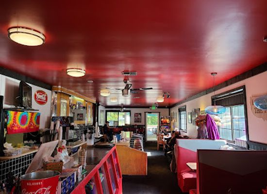 michigan/the-thumb/restaurant/lefty-s-diner