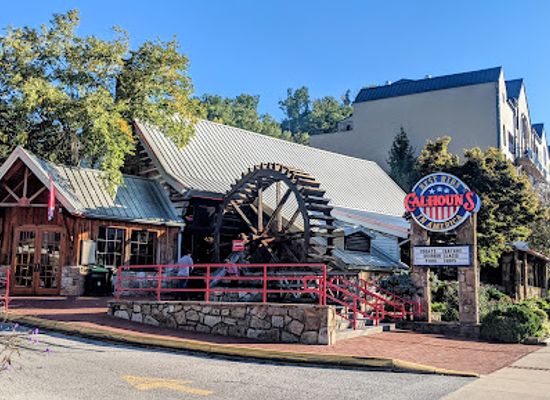tennessee/gatlinburg/restaurant/calhoun-s-in-gatlinburg