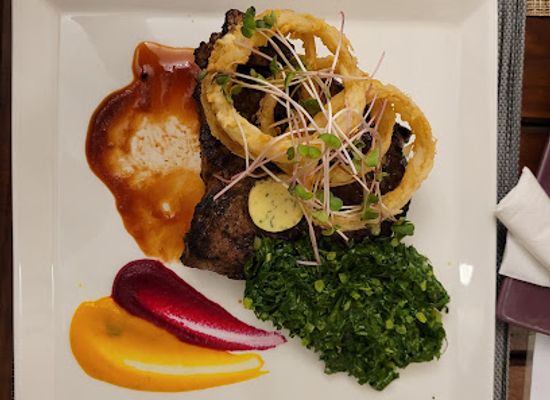 botswana/francistown/restaurant/upstairs-grillhouse
