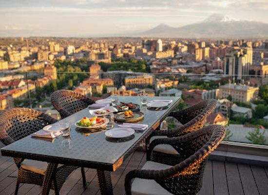 armenia/yerevan/arabkir/restaurant/cascade-royal