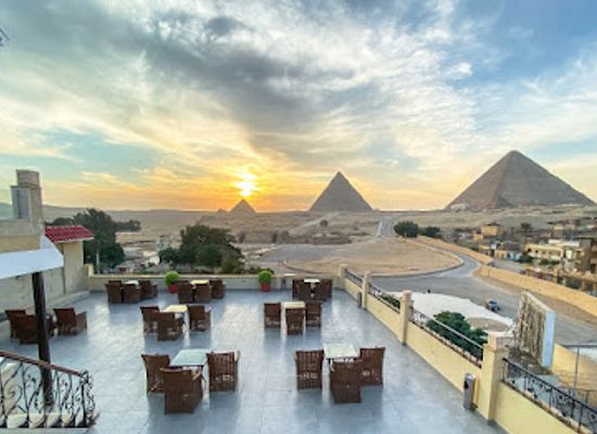egypt/giza-plateau/restaurant/egypt-pyramids-cafe